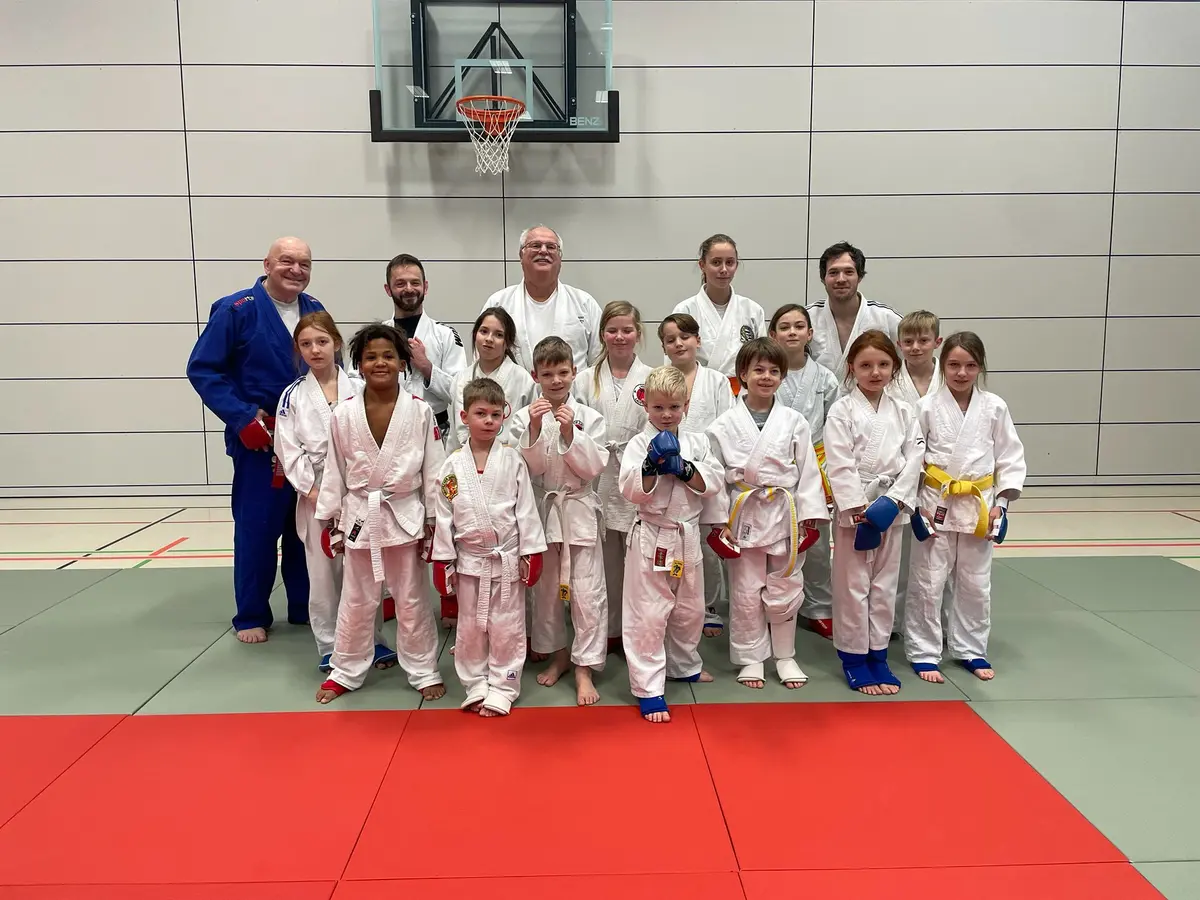 Hoher Besuch bei den Ju-Jutsuka