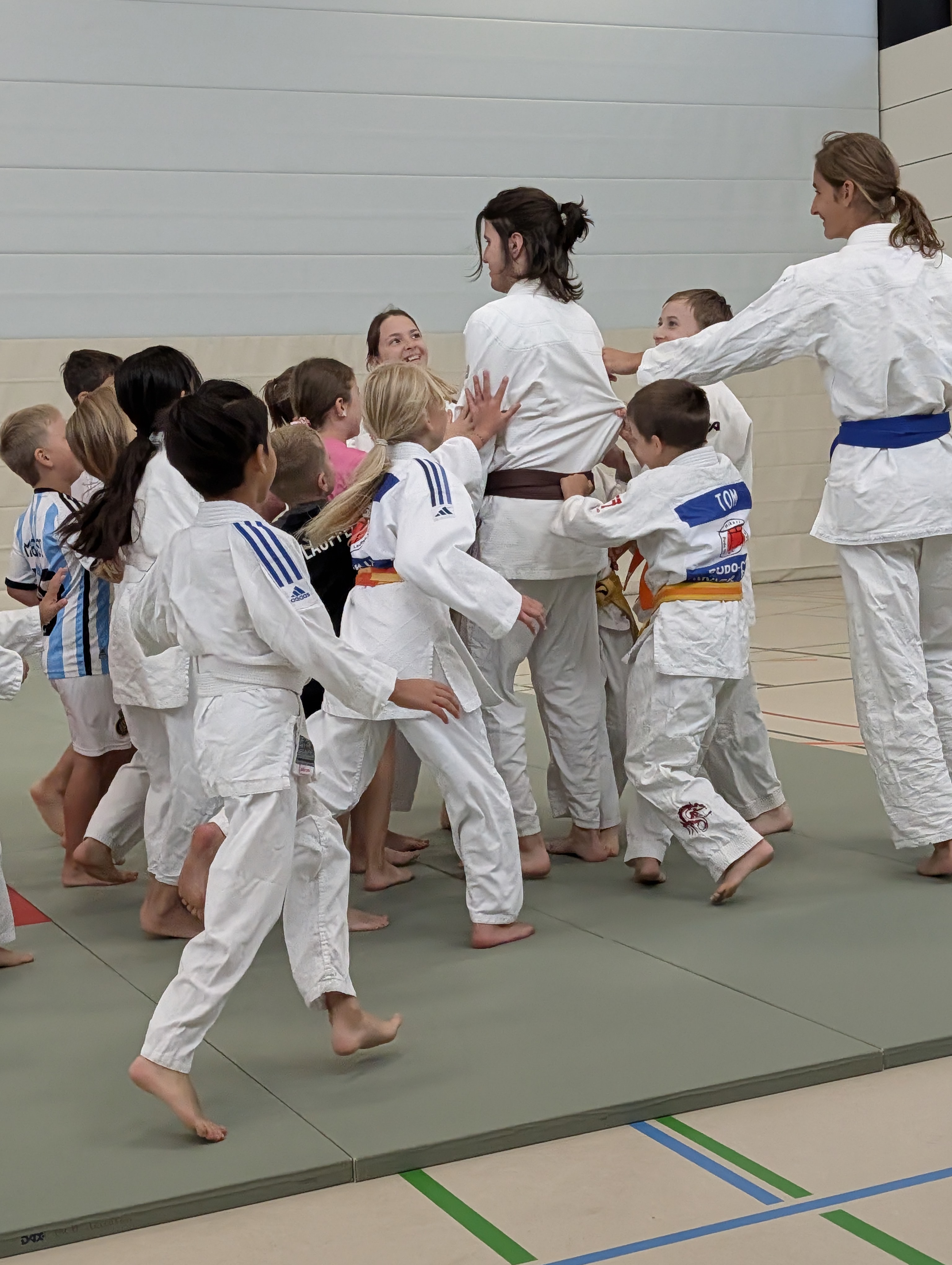 Spielerisch stark: Kinderferienprogramm Ju-Jutsu